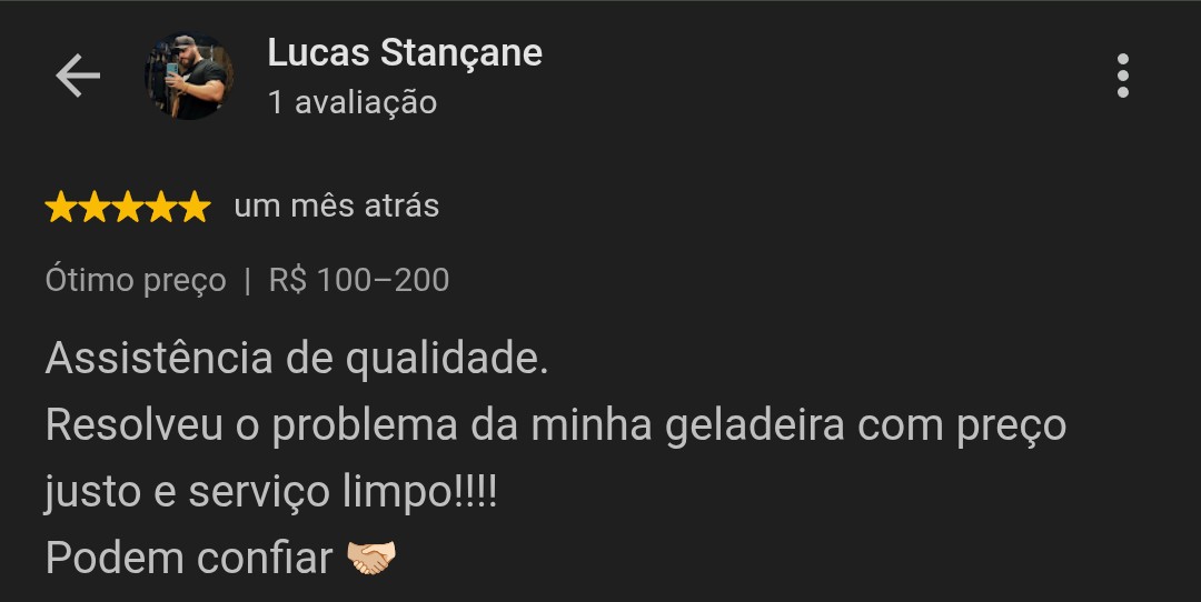 Avaliação de 5 estrelas de Lucas Stançane: assistência de qualidade, problema da geladeira resolvido e serviço limpo.